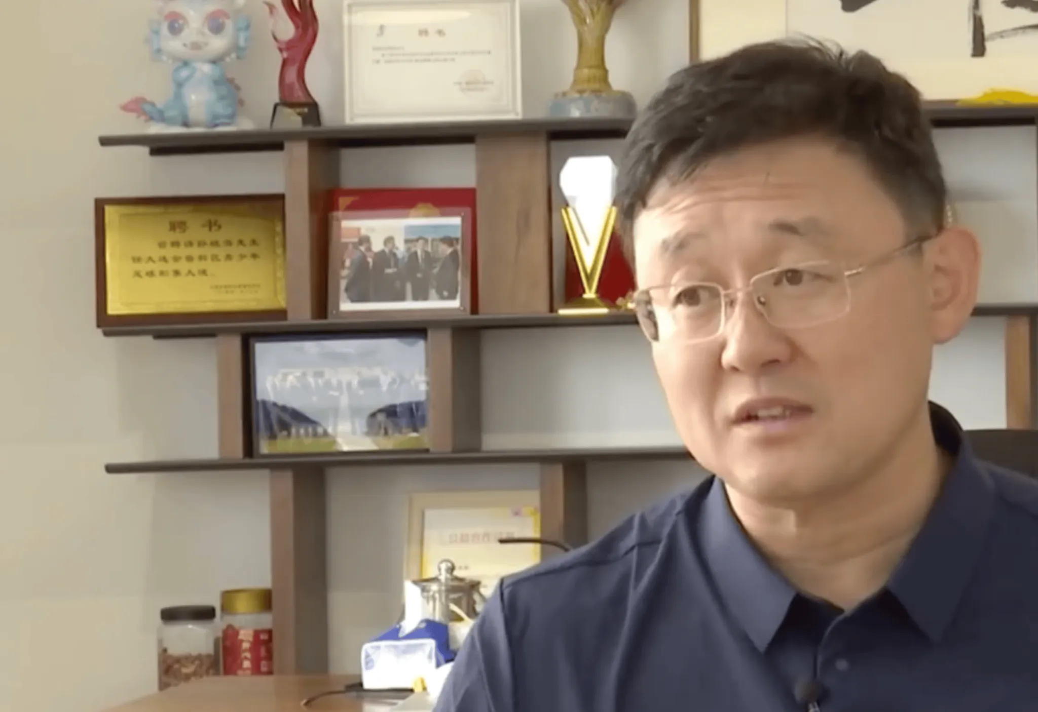 九游体育-孙继海：霍顿对我影响最深刻，他是中国足球的启蒙者