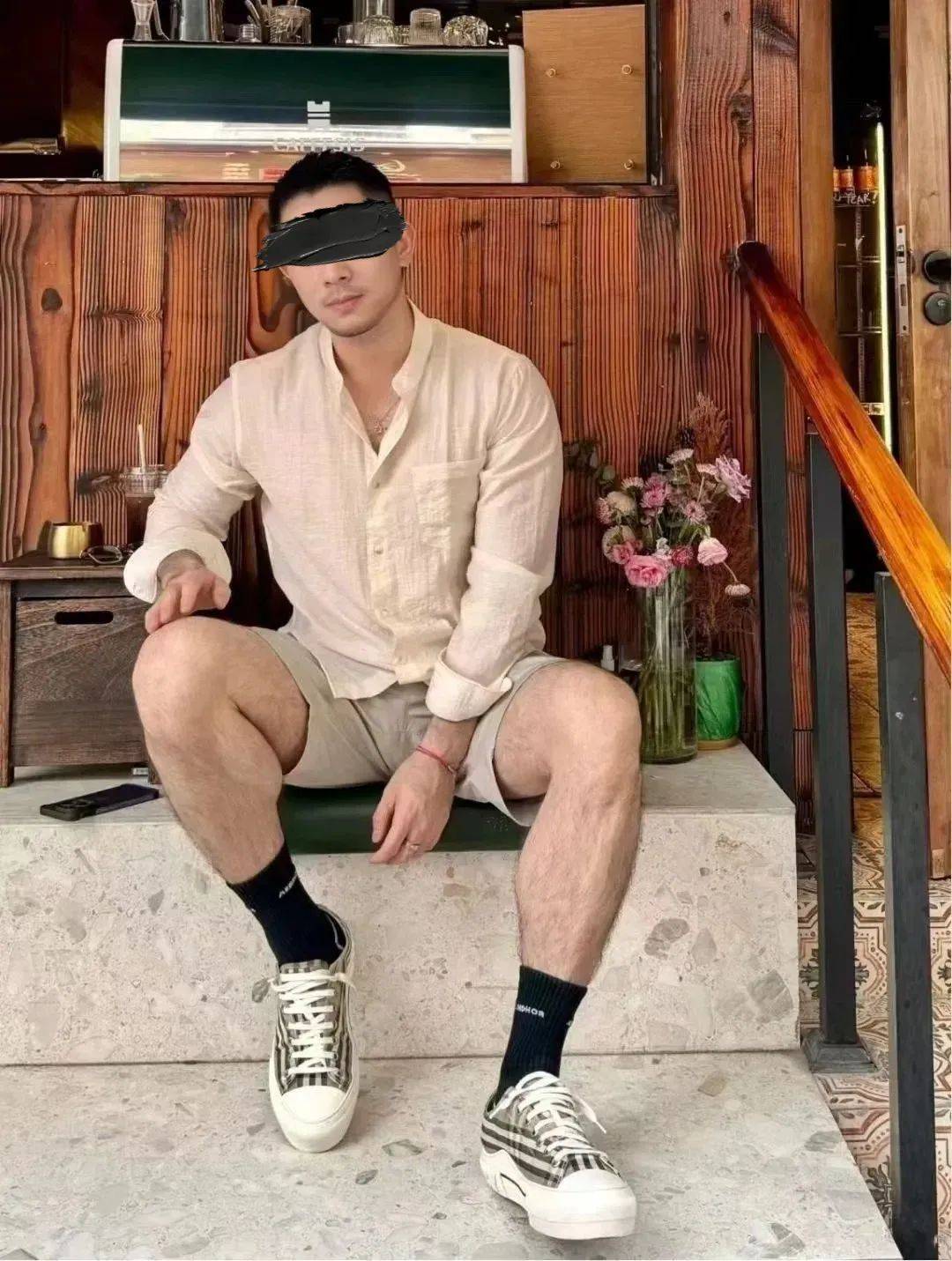 包含辣眼睛啊！这支中国足球俱乐部，向裁判送礼被拒绝，罚款10万的词条