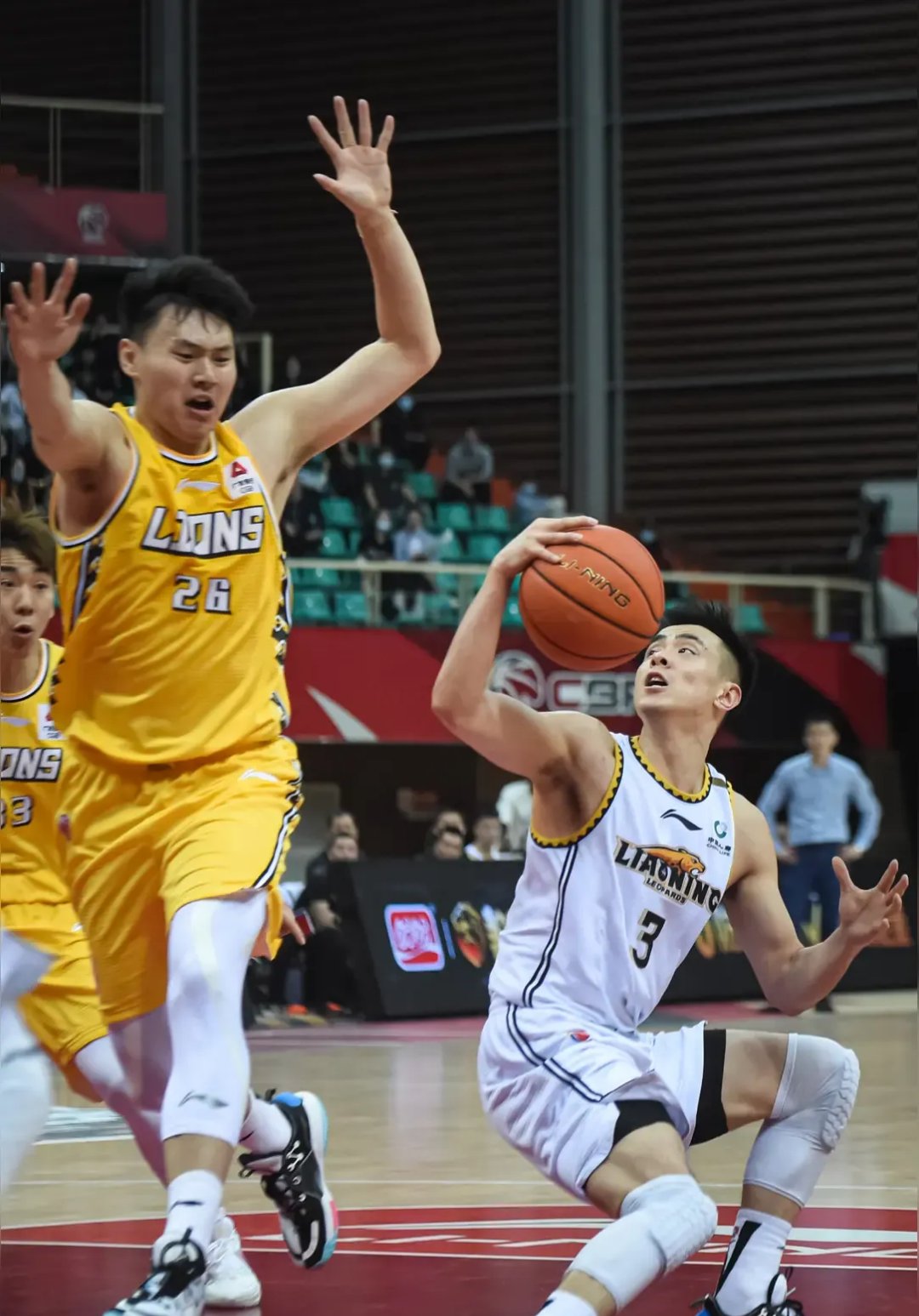 九游体育-男篮战报：广厦男篮惨输36分，全运会辽宁5战全胜，8支球