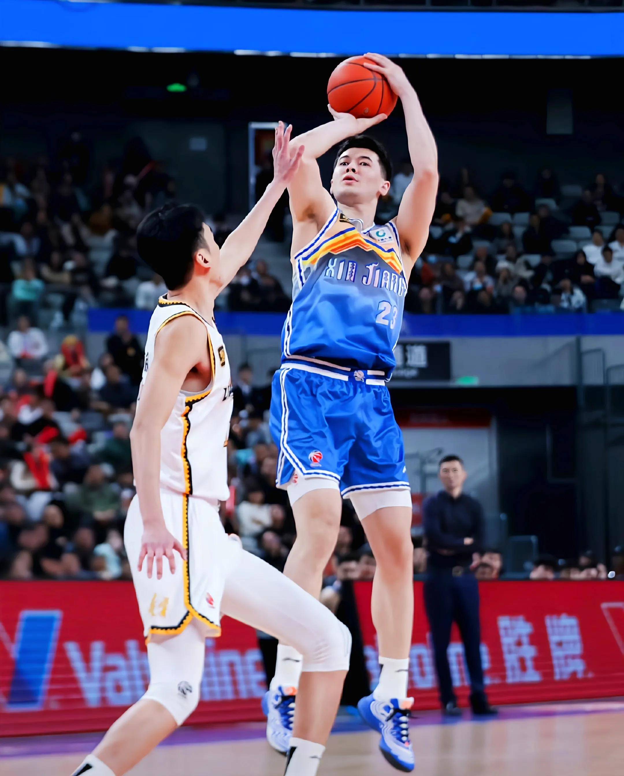 九游体育-包含新疆队将向CBA公司上报劳森的优先续约权的词条