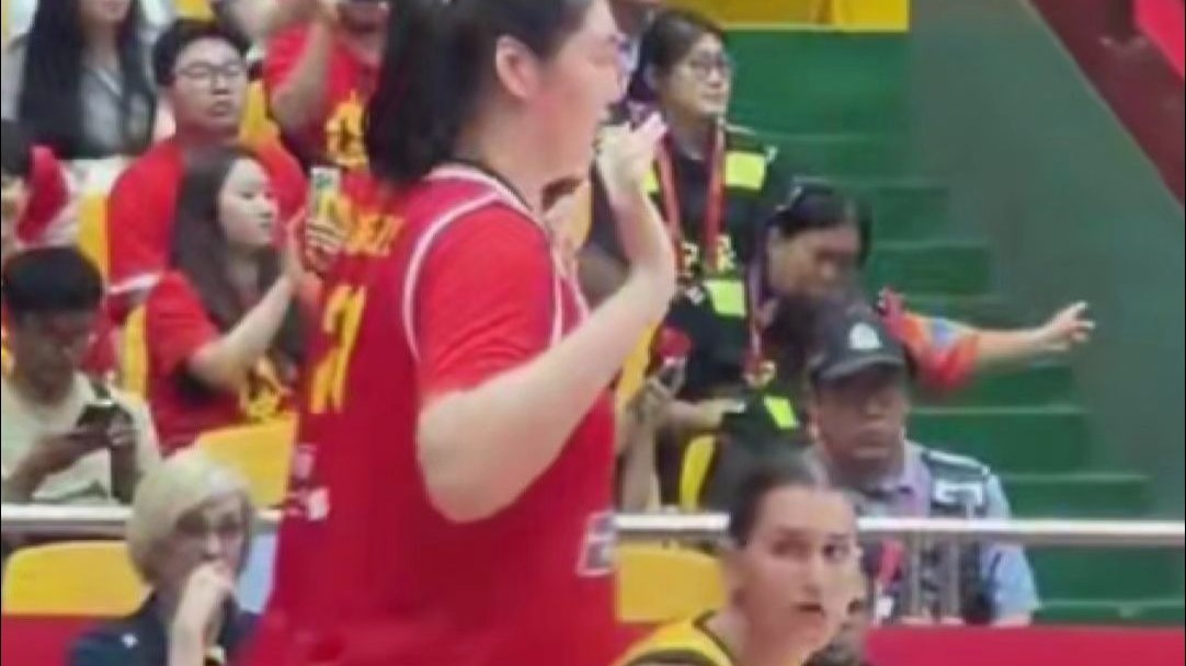 关于阿联酋女篮击败对手，晋级至下一轮的信息