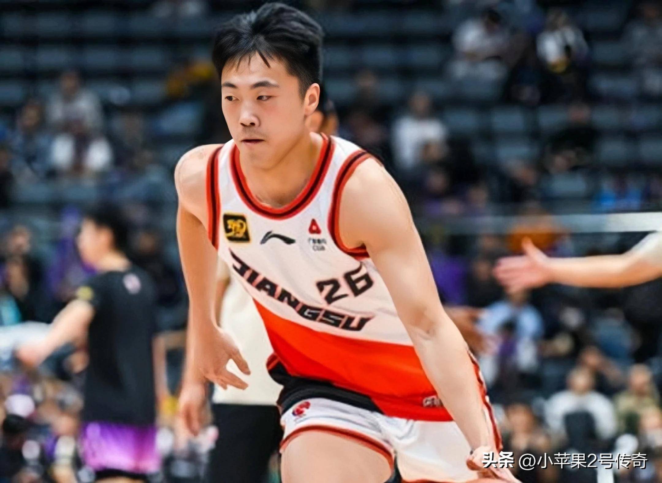 九游体育-江苏男篮主场胜出，晋级下一轮